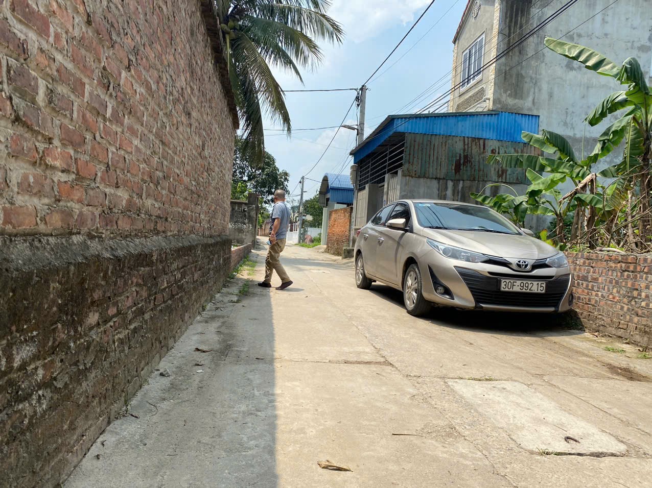 Bán đất