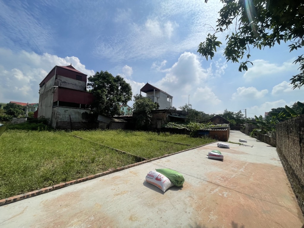 Bán đất