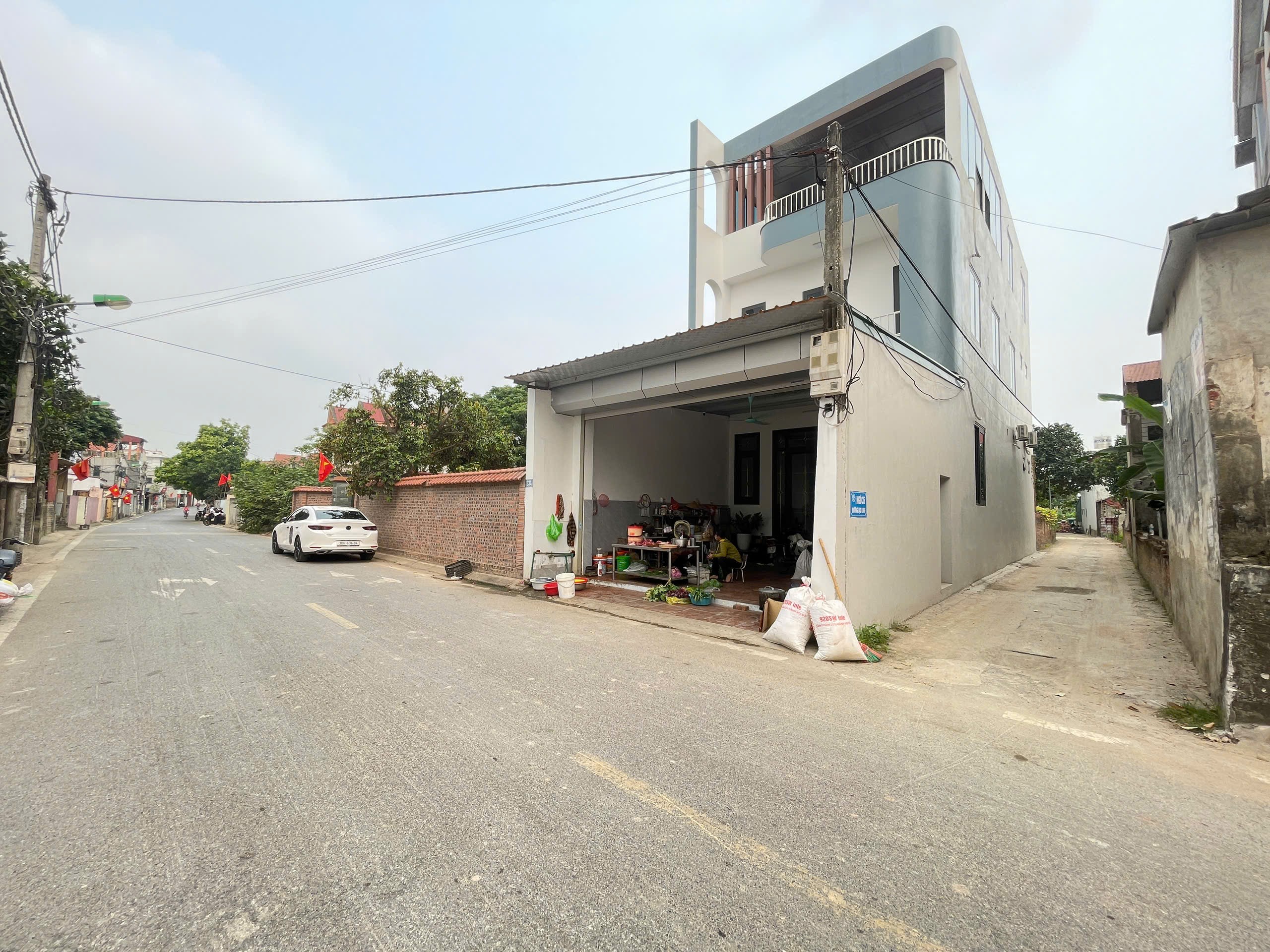 Bán đất